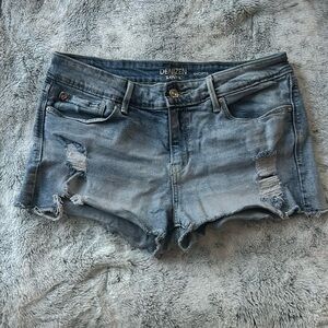 Levi’s shorts